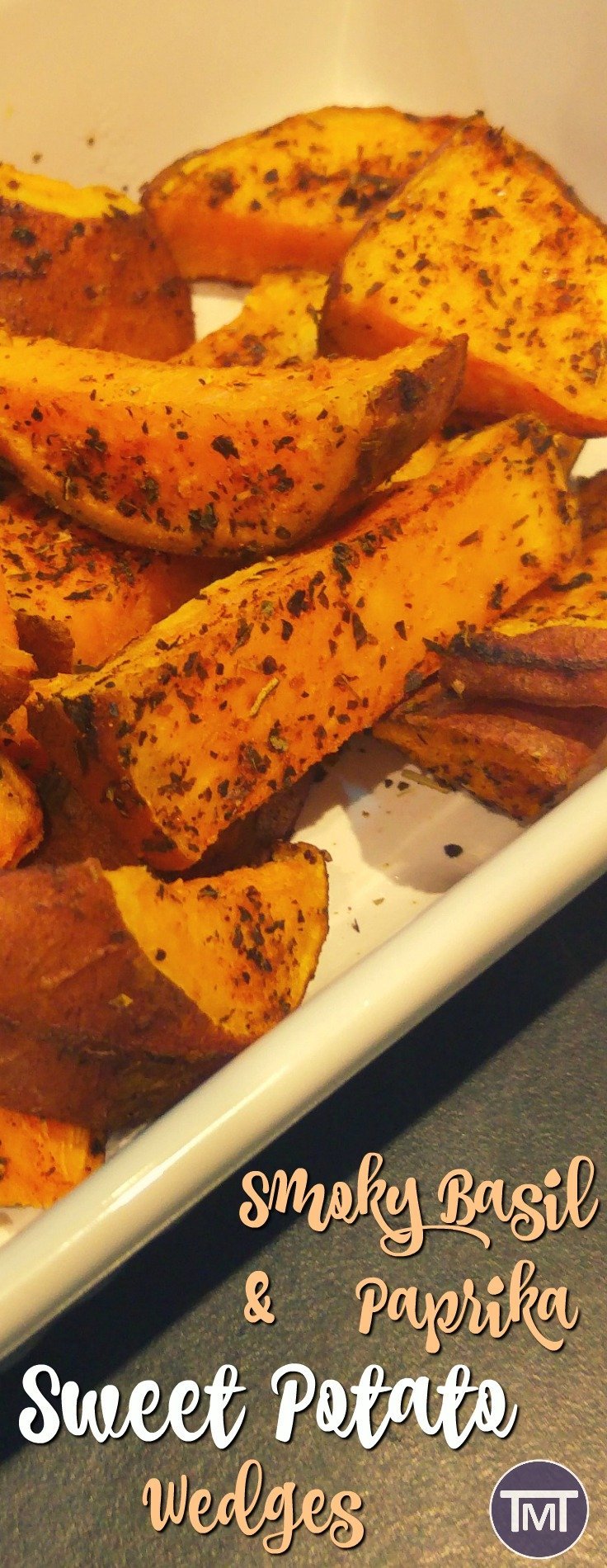 smoky basil and paprika sweet potato wedges - A delicious chip alternative with easy, homemade spice mix!