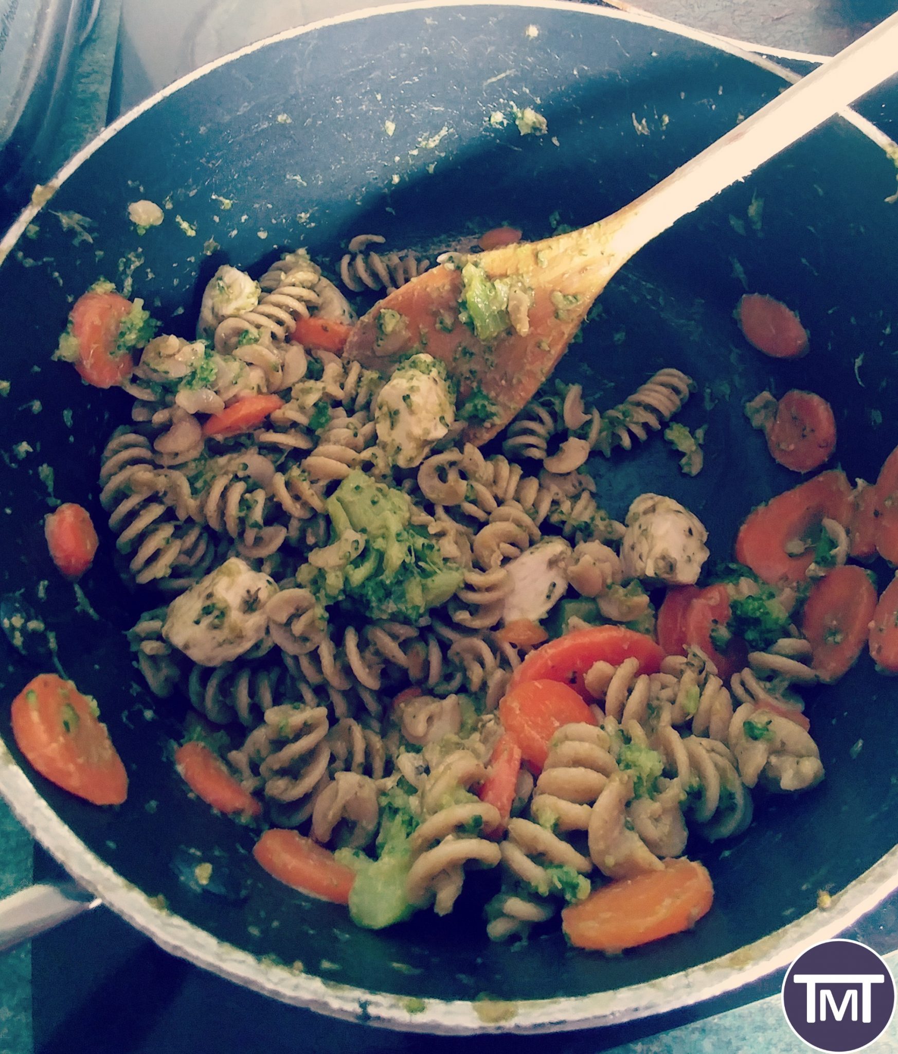 cooking spelt pasta in the saucepan